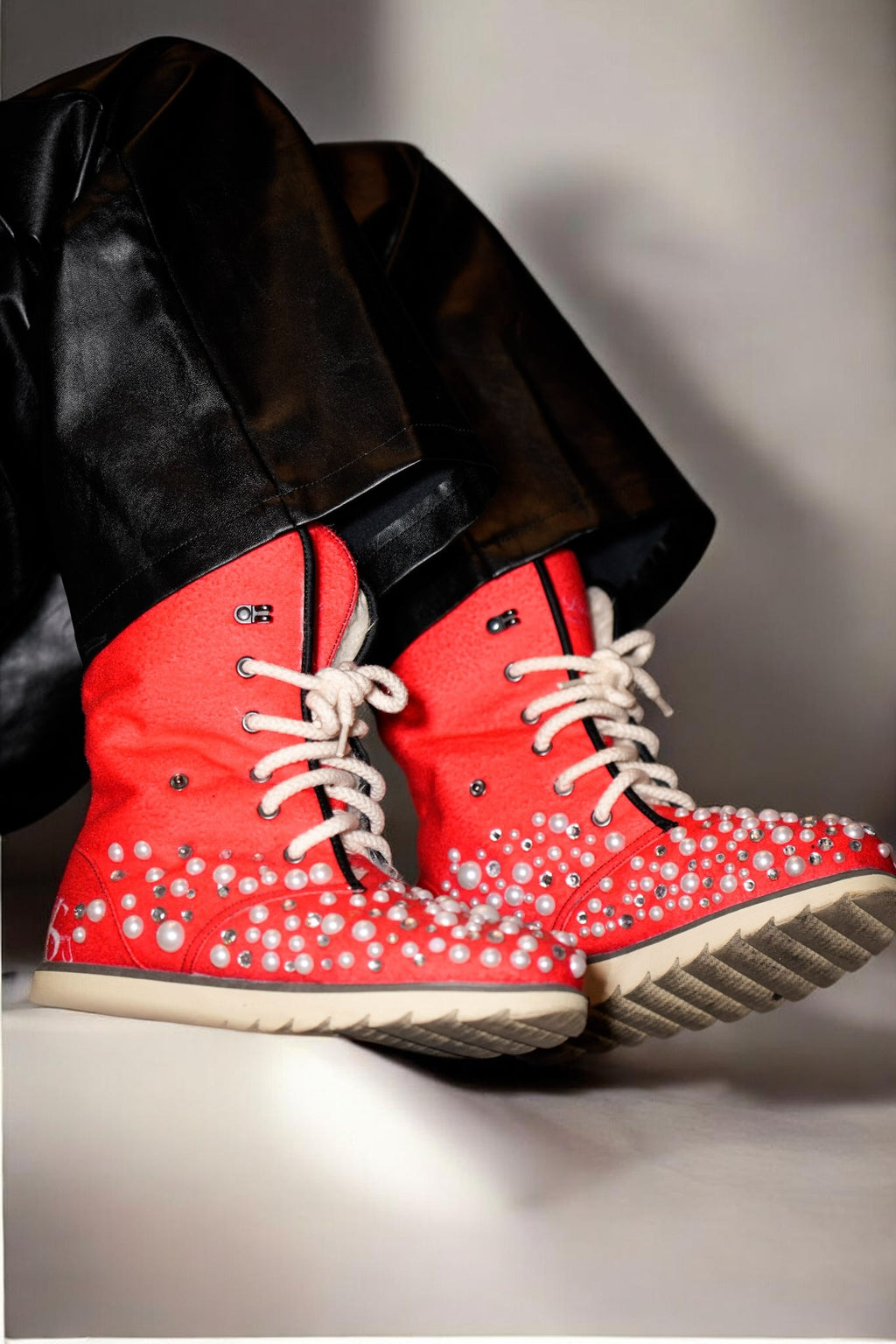 LUXURY FUR BOOTS ‘CRIMSON’